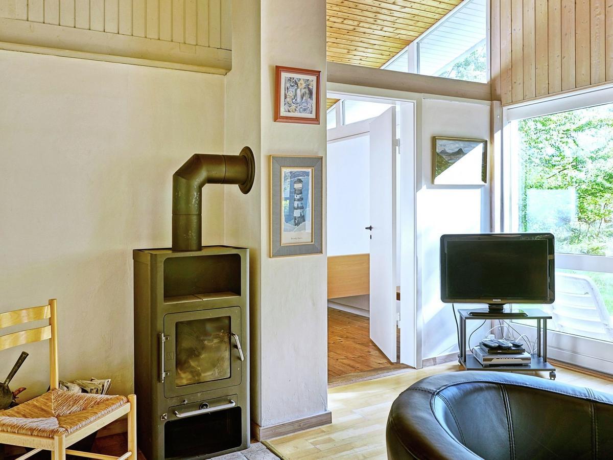 6 Person Holiday Home In Aakirkeby Vester Sømarken Kültér fotó